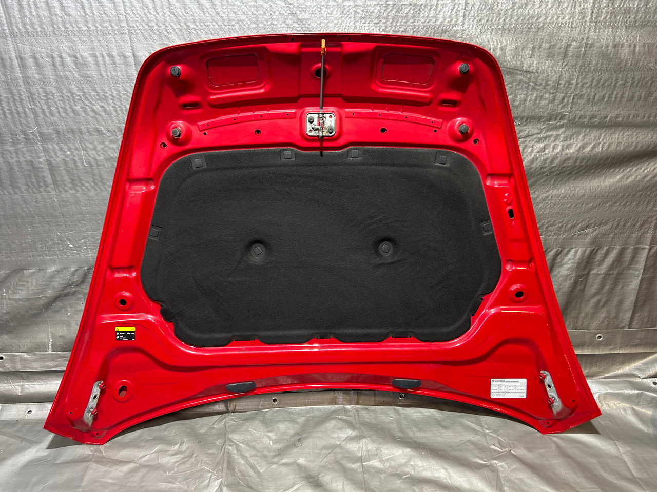 Ｂｅ－１ E-BK10 カウルトップパネル 　トマトレッド 2013-2019 Volkswagen Beetle OEM Hood Panel / Tornado Red VB012