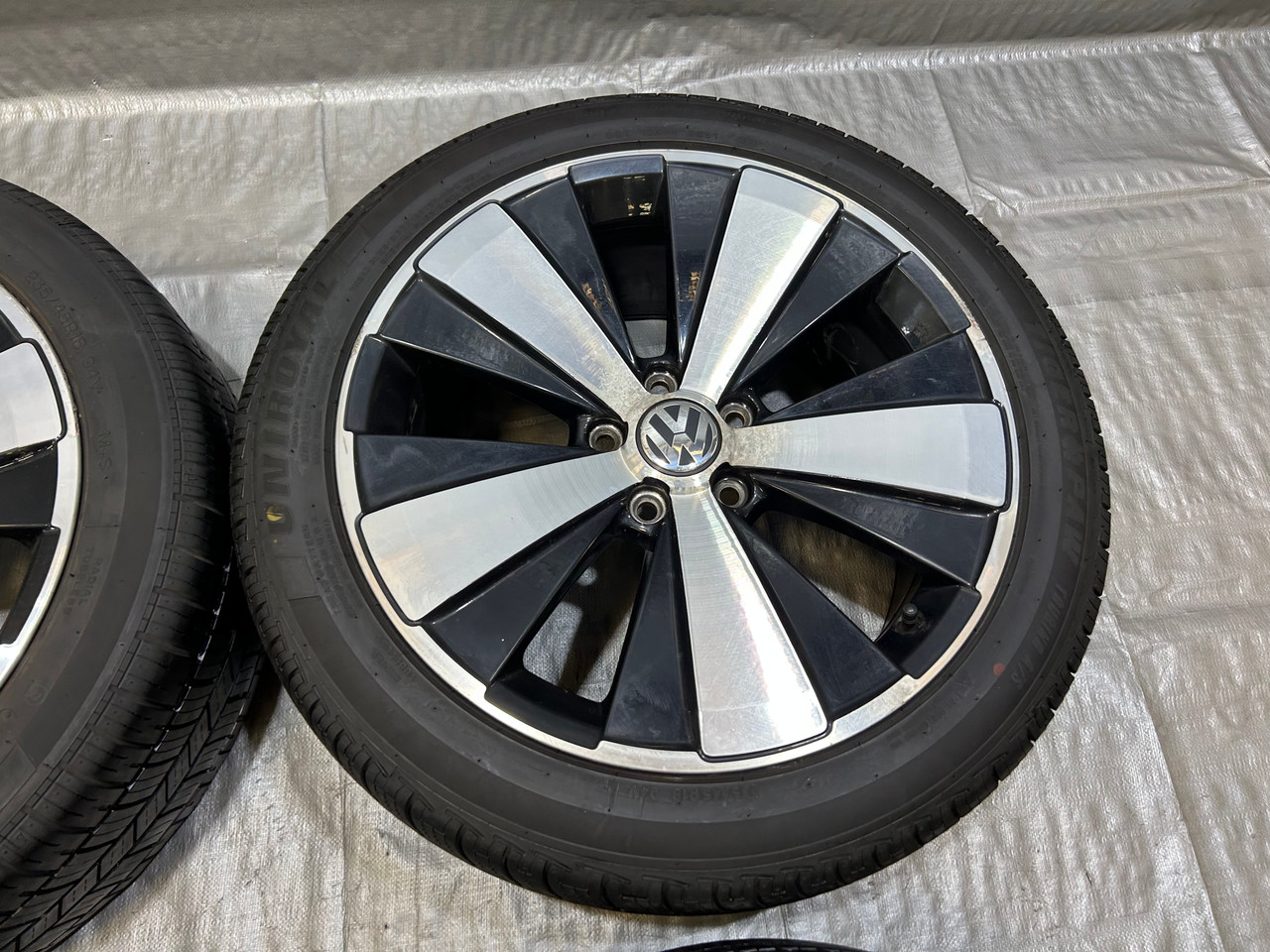 The beetle turbo 2.0 純正ホイール,18インチ 2013-2019 Volkswagen Beetle Turbo 18