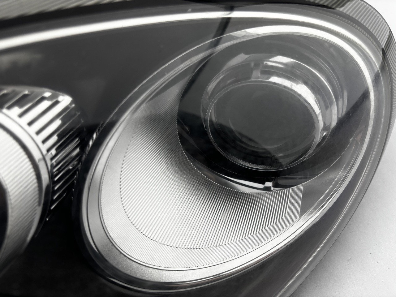 2009-2012 Porsche 987 Boxster / Cayman Driver Side Bi-Xenon