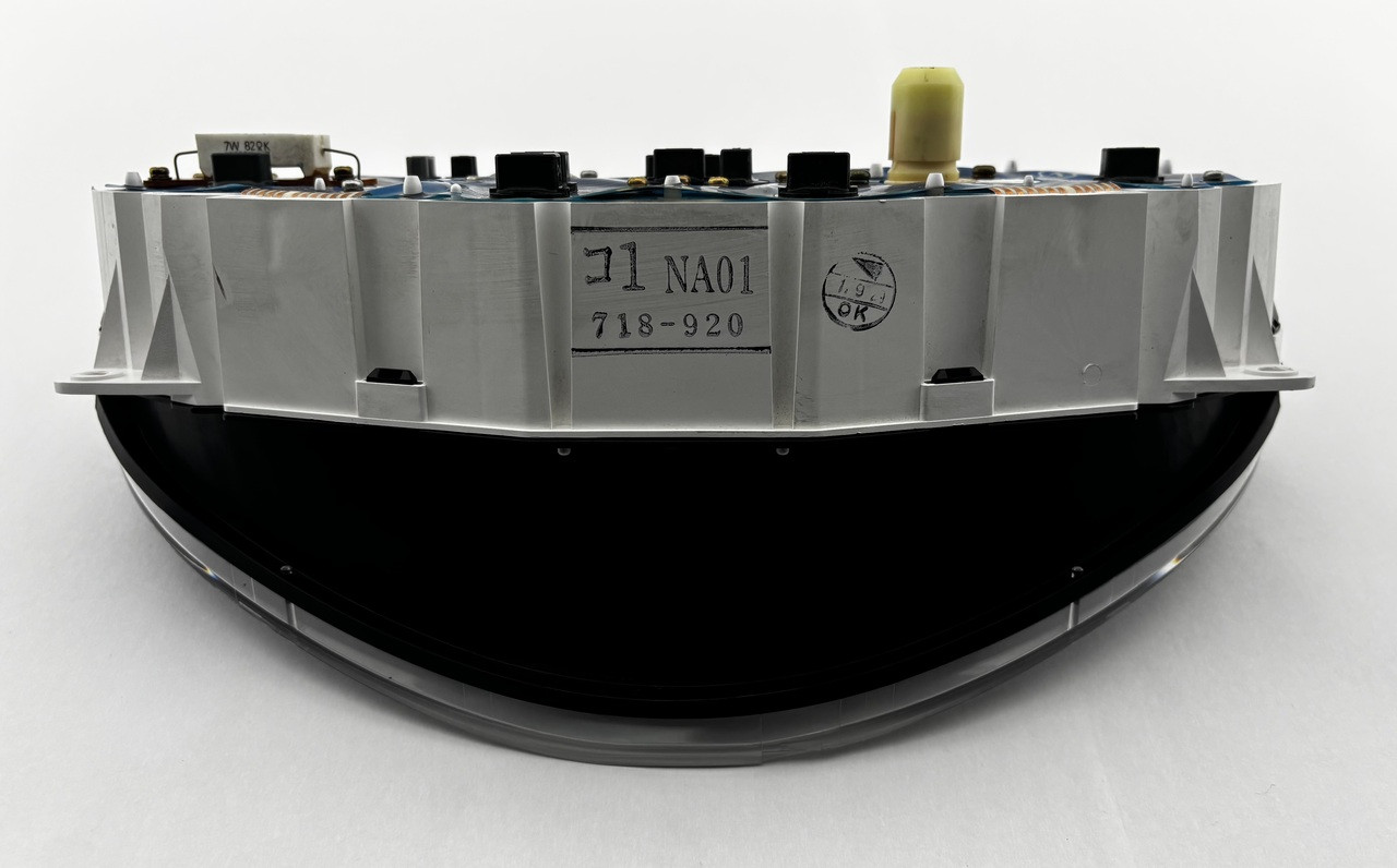 1990-1994 Mazda Miata OEM Instrument Gauge Cluster / 137K NA106