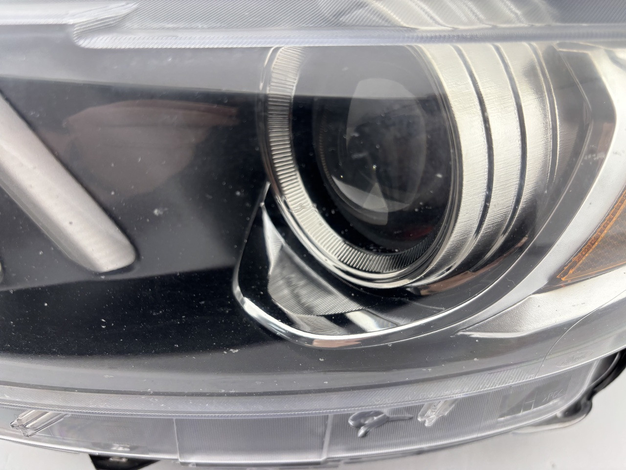 2015-2017 Ford Mustang S550 Driver Side Headlight / Xenon HID