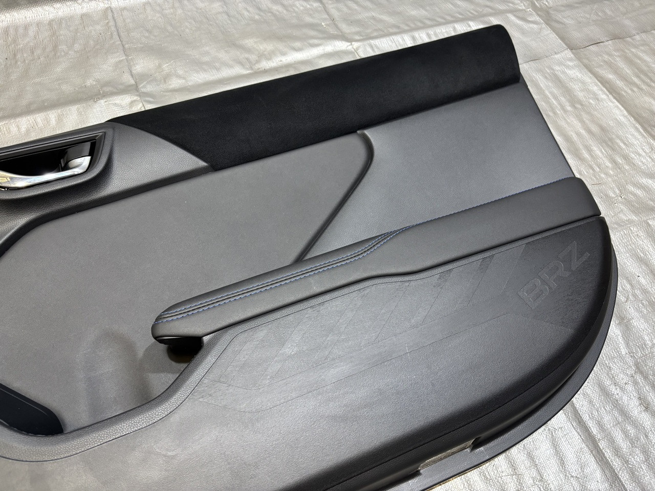 2024-2025 Subaru BRZ tS Interior Door Panels / Black Suede / Blue