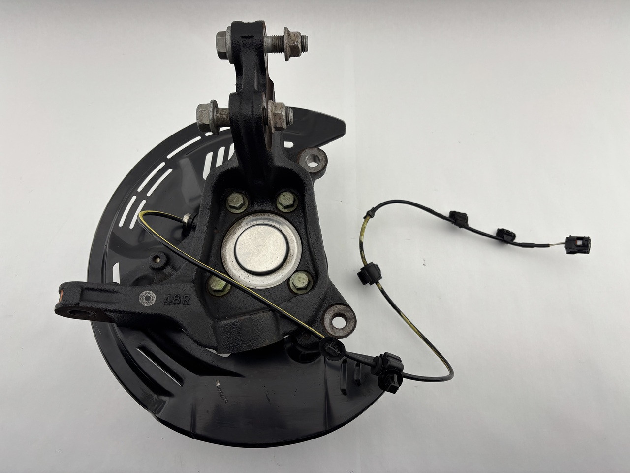 1UPJ-98394085]86(BRZ)(ZN6)左フロントキャリパー 中古