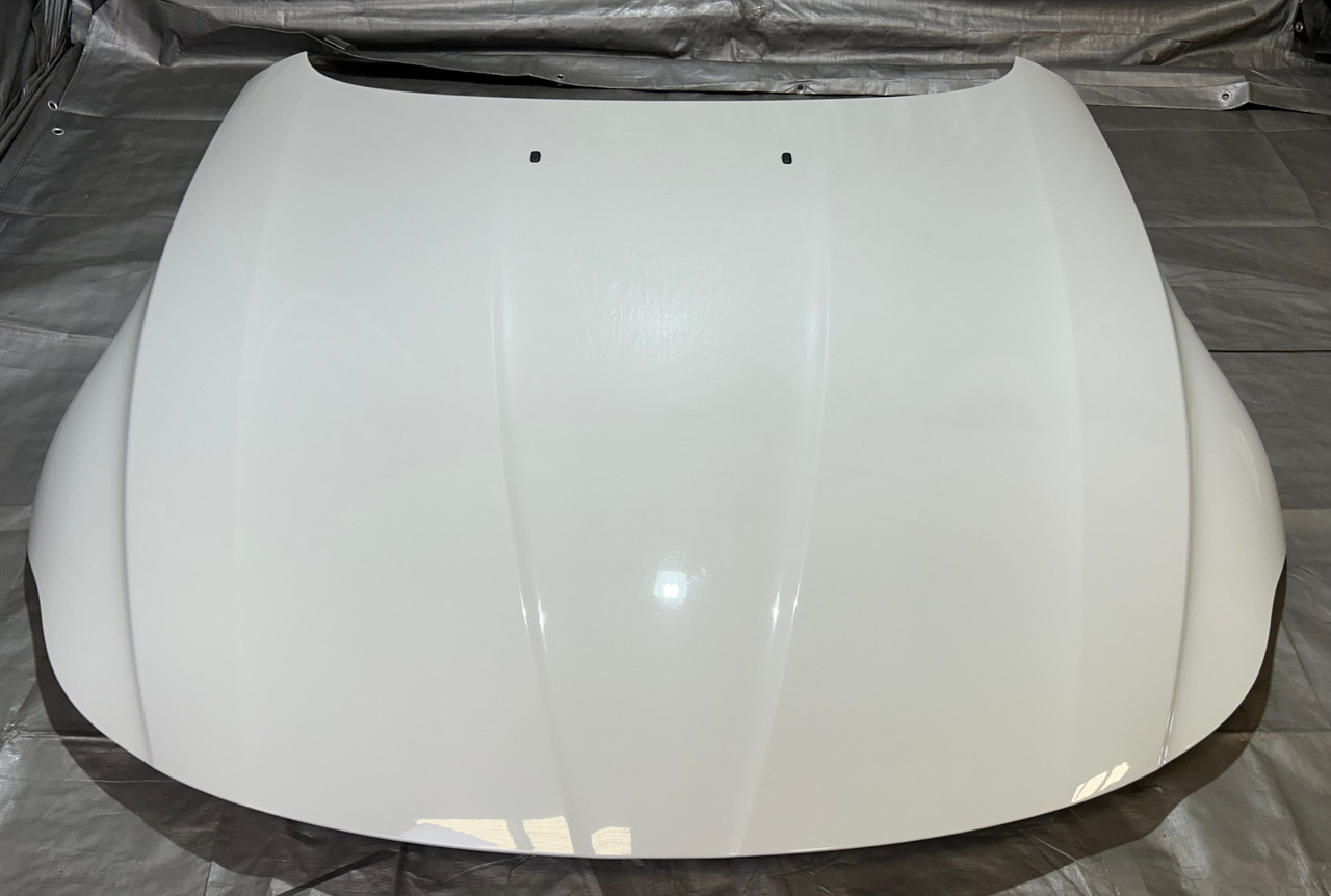 2009-2016 BMW E89 Z4 OEM Hood Panel / Alpine White 3 Z4908
