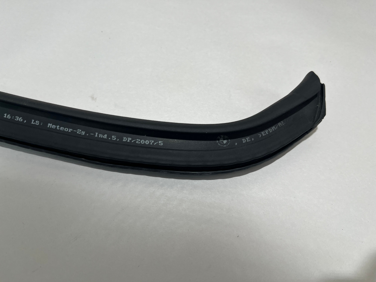 2009-2016 BMW E89 Z4 Convertible Top Seals / Weatherstripping