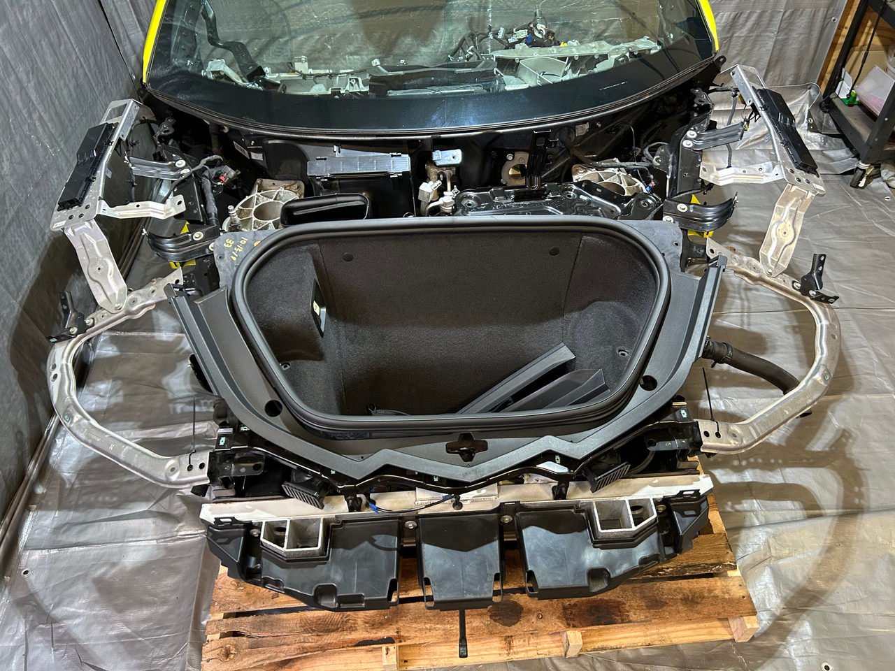 2020-2025 Chevrolet C8 Corvette Front Core Cut Assembly w