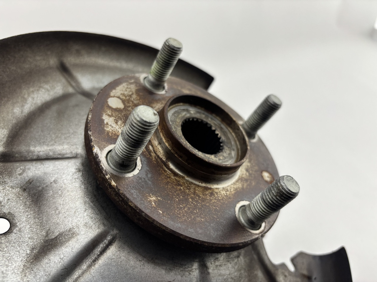 1999-2002 Mazda Miata Passenger Rear Spindle Hub (NON-ABS) / 35K