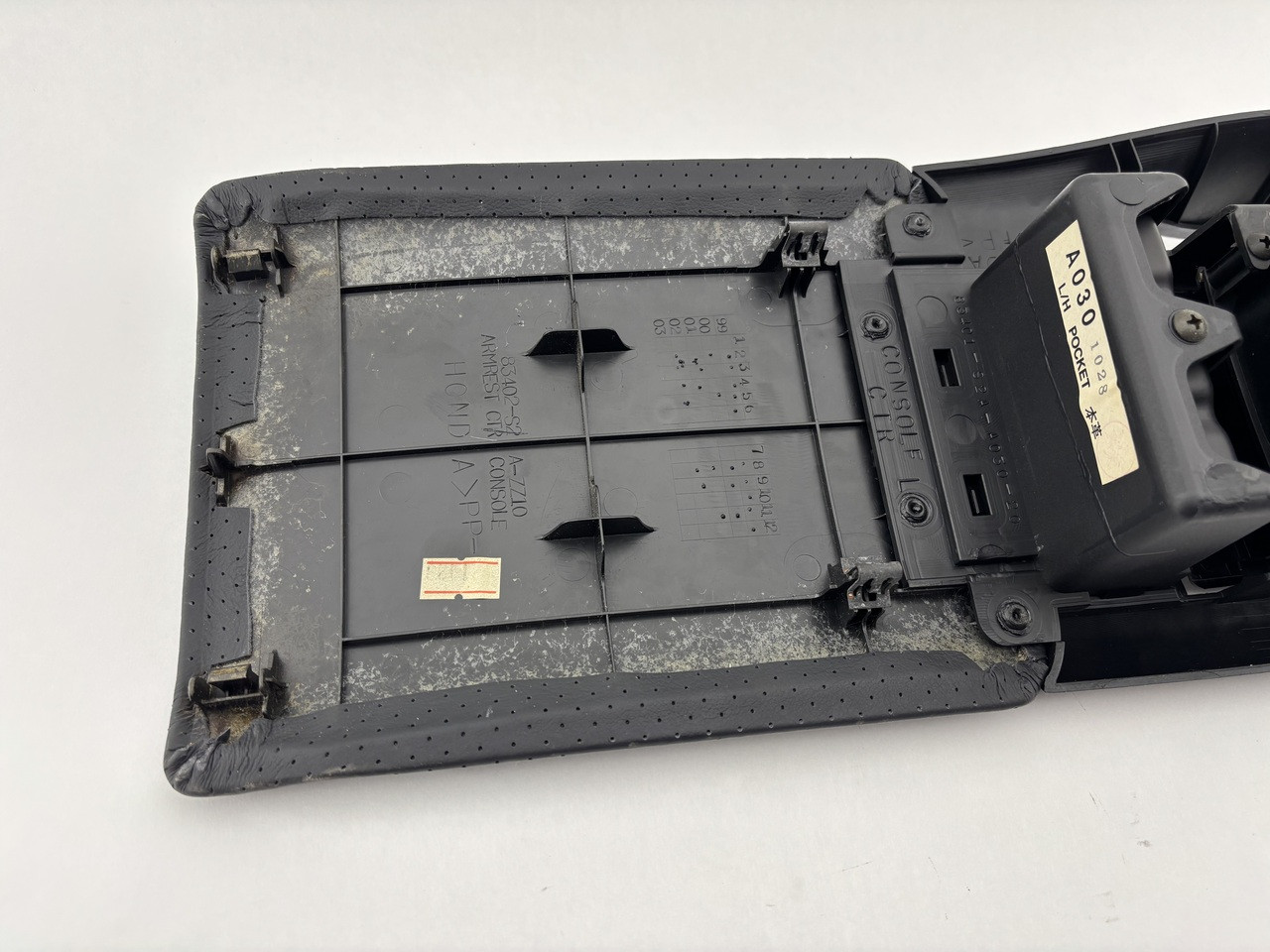 2000-2003 Honda S2000 AP1 Center Console Assembly w/ Armrest