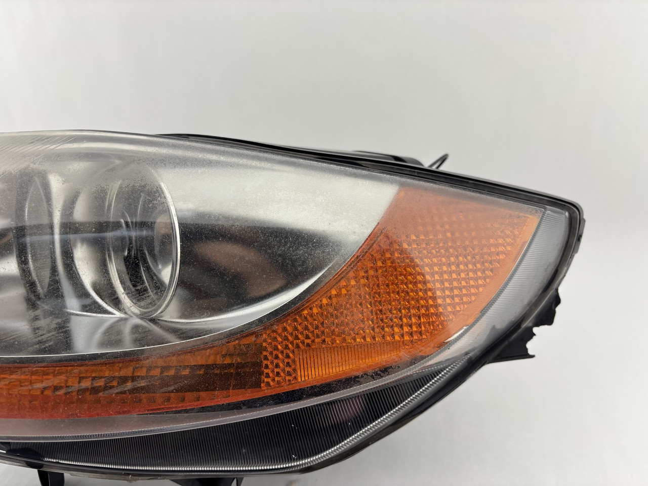 2003-2005 E85 E86 BMW Z4 Driver Headlight / Halogen / Amber Lens