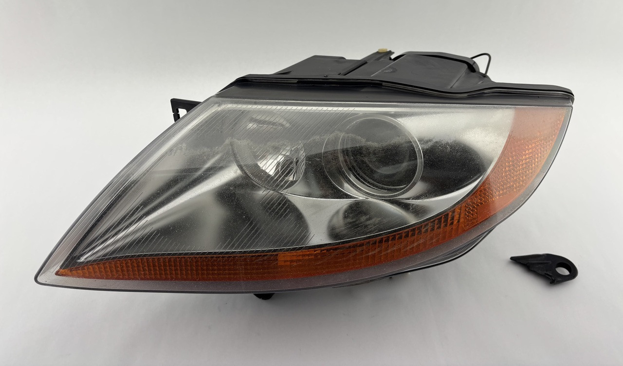 2003-2005 E85 E86 BMW Z4 Driver Headlight / Halogen / Amber Lens