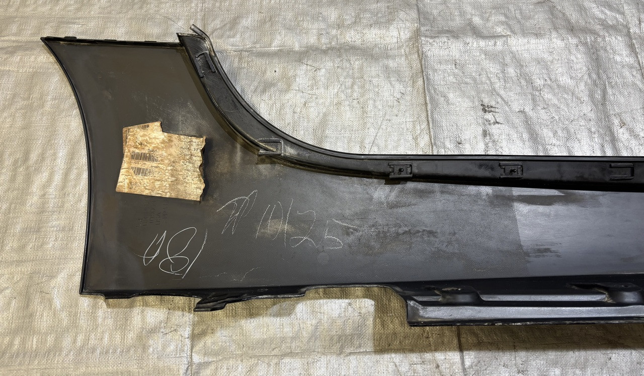 2003-2008 E85 BMW Z4 Convertible Driver Side Skirt Rocker Panel