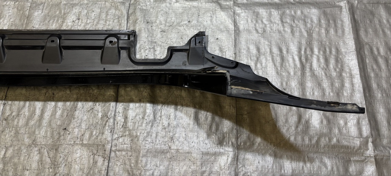 mika　2L 補整下着　E85 2003-2008 E85 BMW Z4 Convertible Driver Side Skirt Rocker Panel