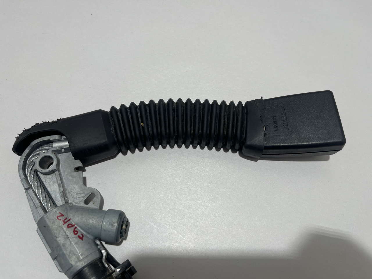 2003-2008 E85 E86 BMW Z4 Passenger Seat Belt Pretensioner Buckle