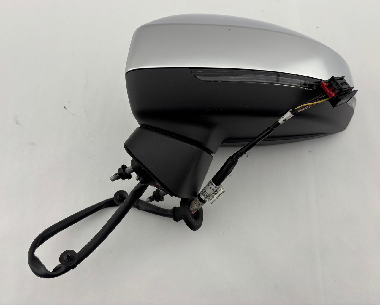 HARRY　20170331UNIT 2015-2017 Audi S3 Driver Side Mirror w/ Lane Assist / Aluminum