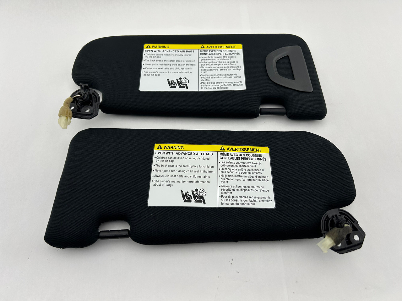 2017-2020 Infiniti Q60 OEM Sun Visors / Pair / Black / IQ605