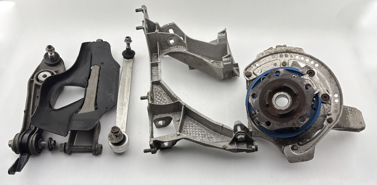 2017-2025 Porsche 718 Boxster Cayman Driver Rear Knee Spindle Hub