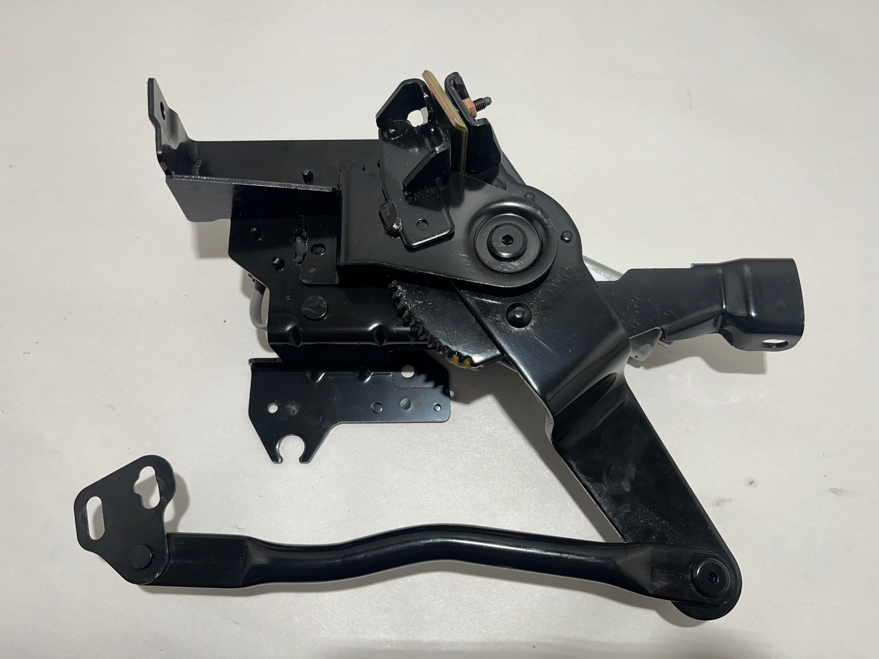 2004-2008 Nissan 350Z Convertible Top Tonneau Panel Motors