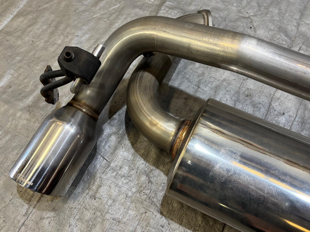 2003-2008 Nissan 350Z Hooker Blackheart Axle Back Exhaust Muffler