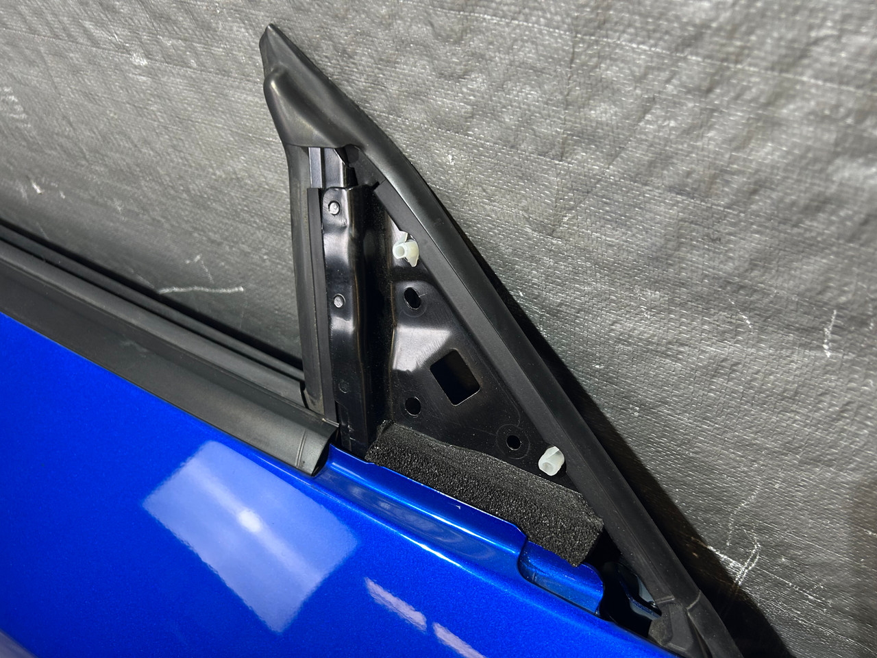 2023-2025 Nissan Z Passenger Side Door Assembly w/ Handle / Window