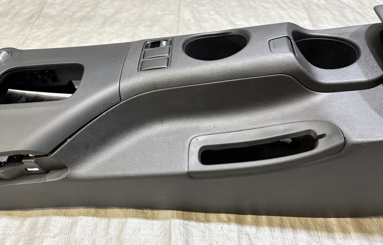 2023-2025 Nissan Z OEM Center Console w/ Lid / Black / Automatic