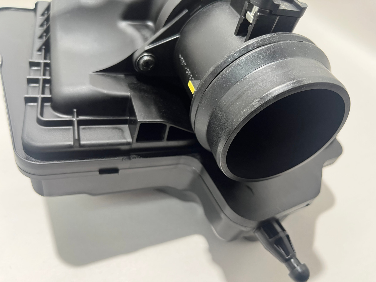 2023-2025 Nissan Z OEM Air Intakes / Air Box w/ Intake Pipe