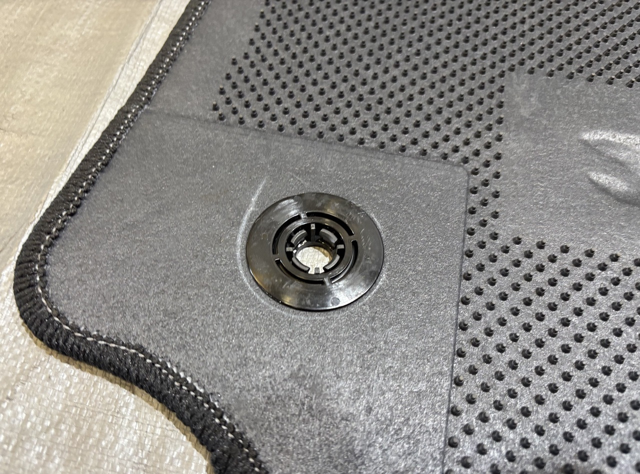 2023-2025 Nissan Z OEM Black Carpet Floor Mats / Pair / NZ002