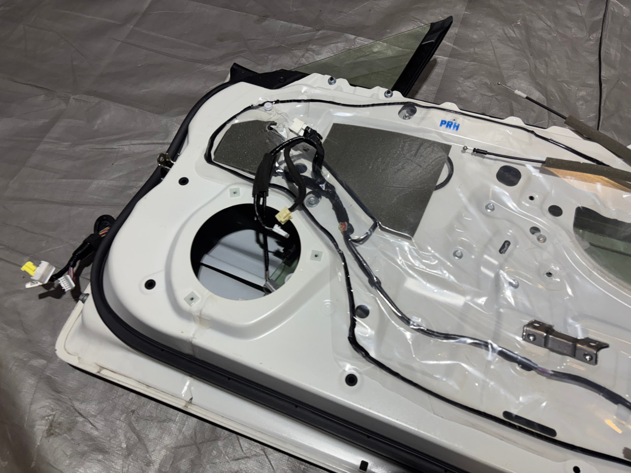 2022-2023 Toyota GR86 / Subaru BRZ Passenger Side Door Assembly