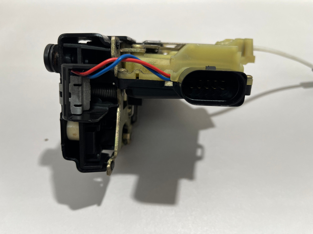 1997-2004 Porsche 986 Boxster Driver Side Door Latch Actuator