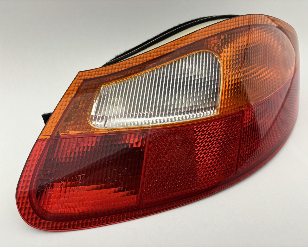 1997-2002 Porsche 986 Boxster Passenger Tail Light / Amber / BX070