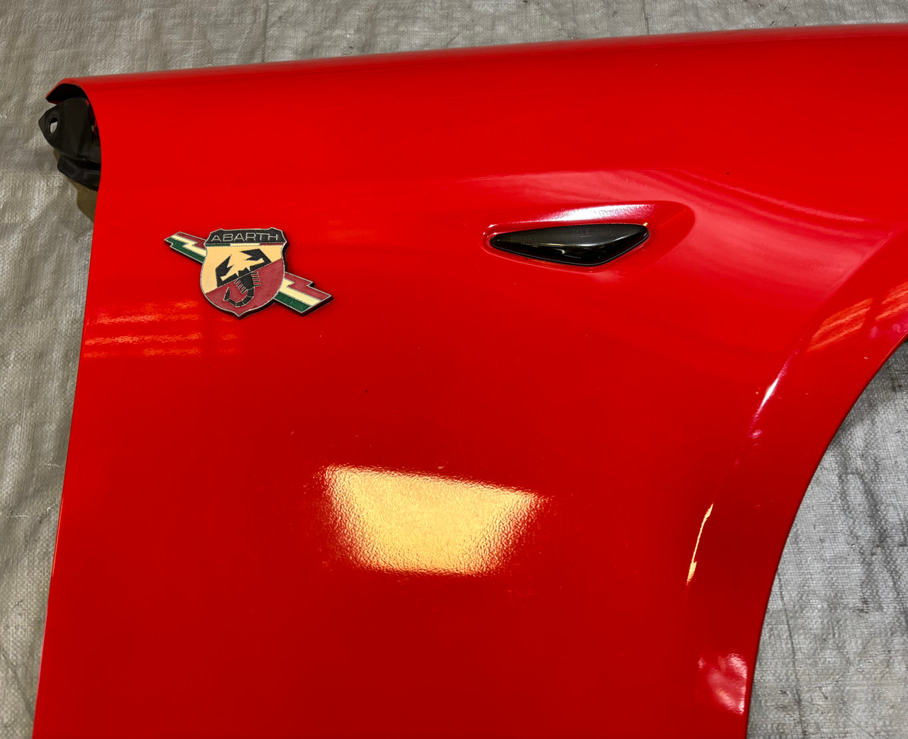2017-2020 Fiat 124 Spider Passenger Side Fender / FD029 - Redline