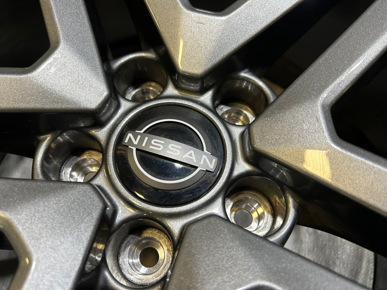 2023-2025 Nissan Z Sport 18x9