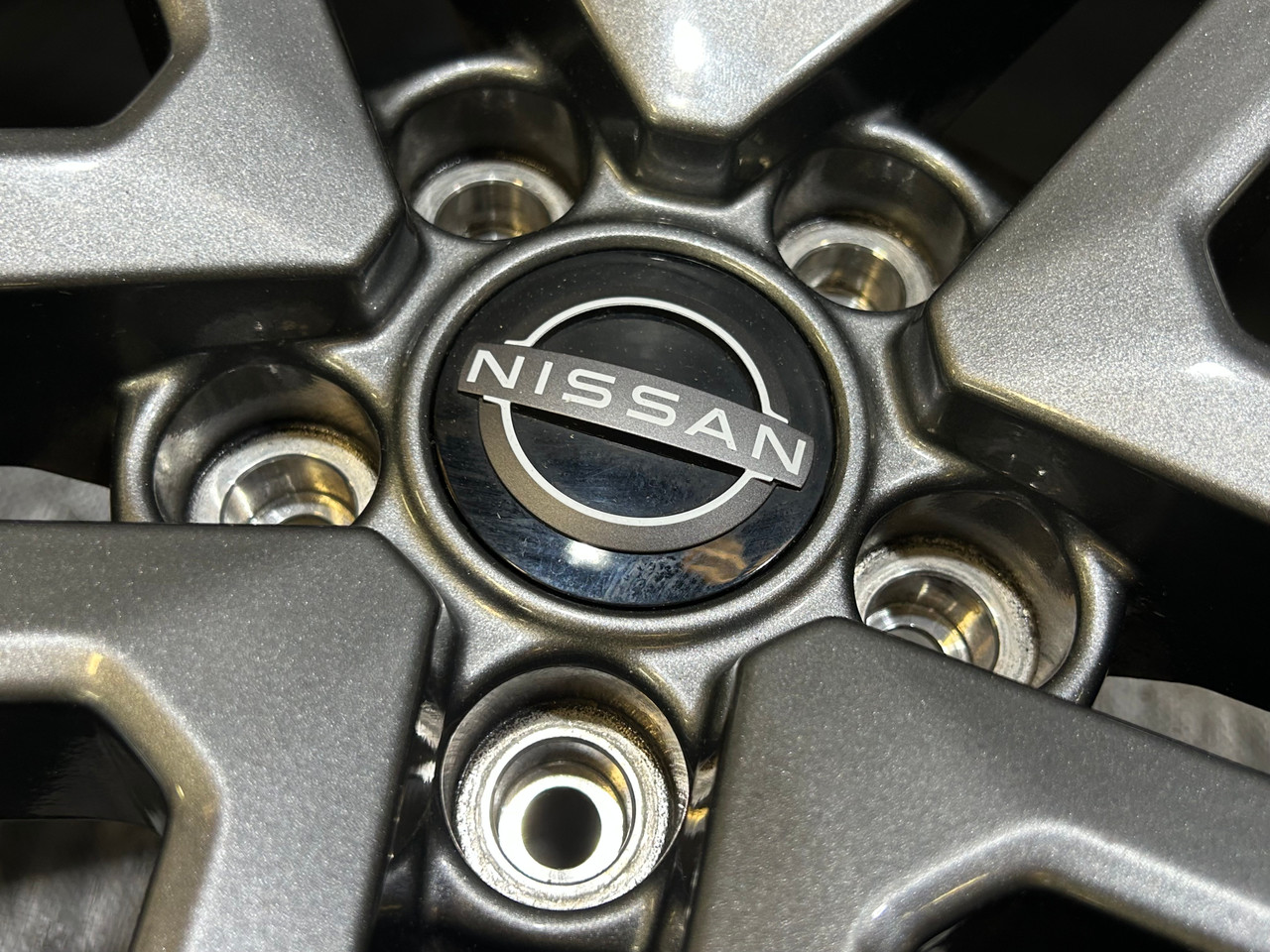 2023-2025 Nissan Z Sport 18x9