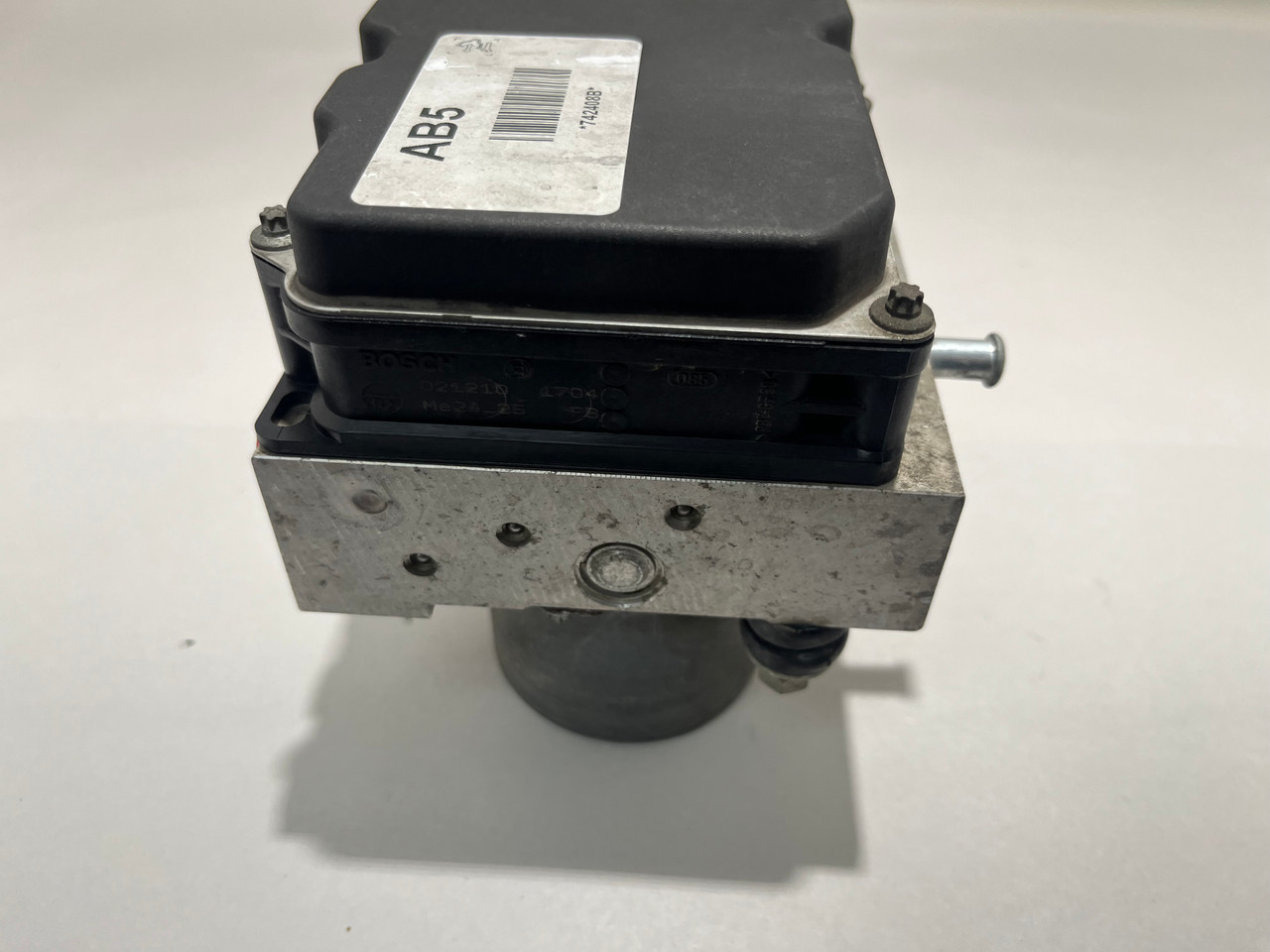 2009-2013 Chevrolet Corvette C6 EBCM ABS Pump Module / 25994201