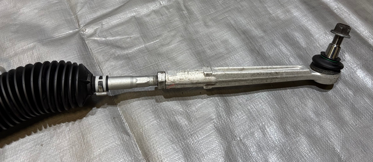 2009-2012 Porsche 987 Boxster Cayman Steering Rack Assembly w/ Tie