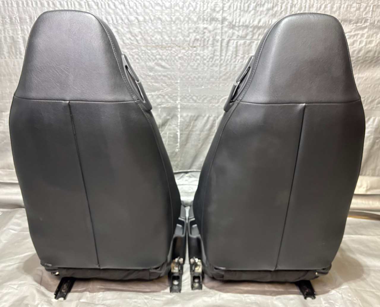 2000-2002 BMW Z3 Roadster Front Seats w/ Power Rails / Black
