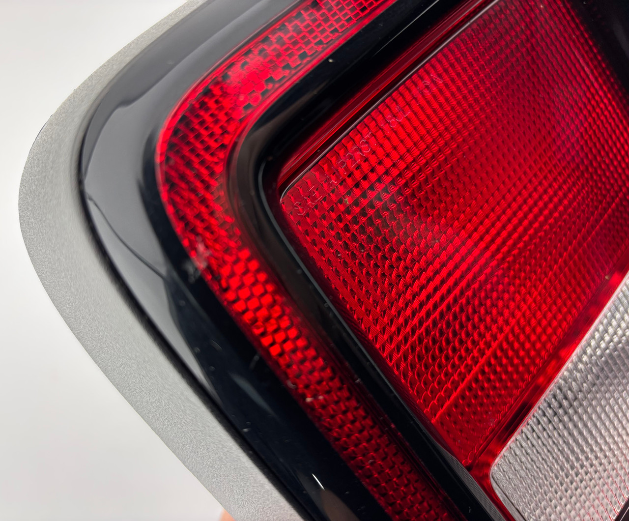2018-2021 Jeep Wrangler JL Halogen Rear Tail Lamps / Pair / OEM