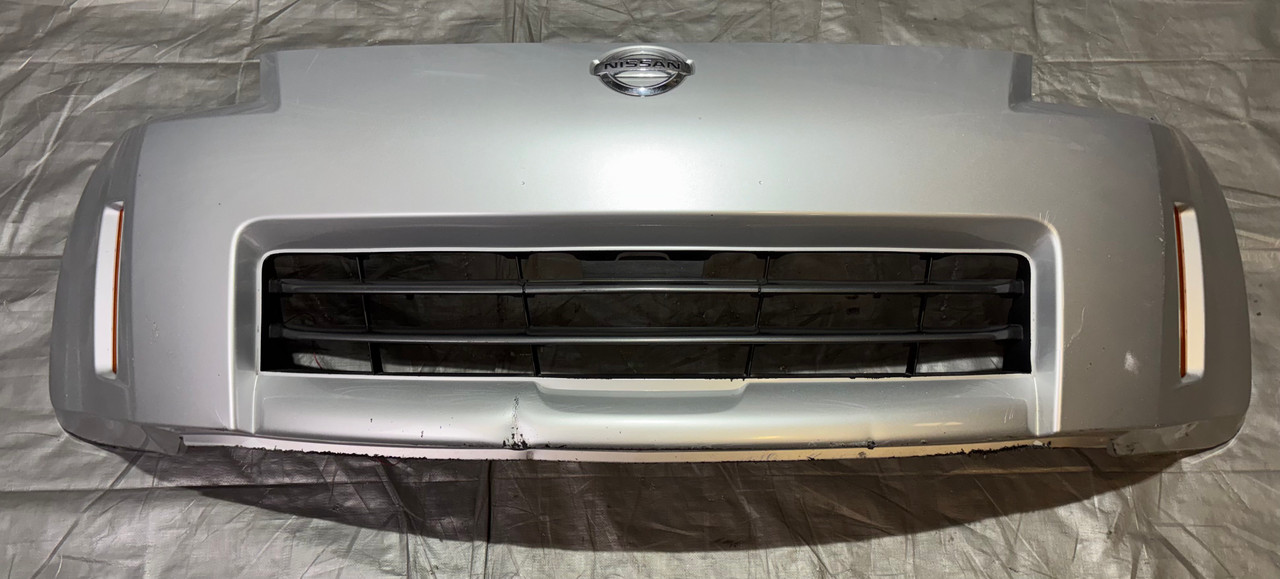 2006-2008 Nissan 350Z OEM Front Bumper Cover w/ Grille / Silver