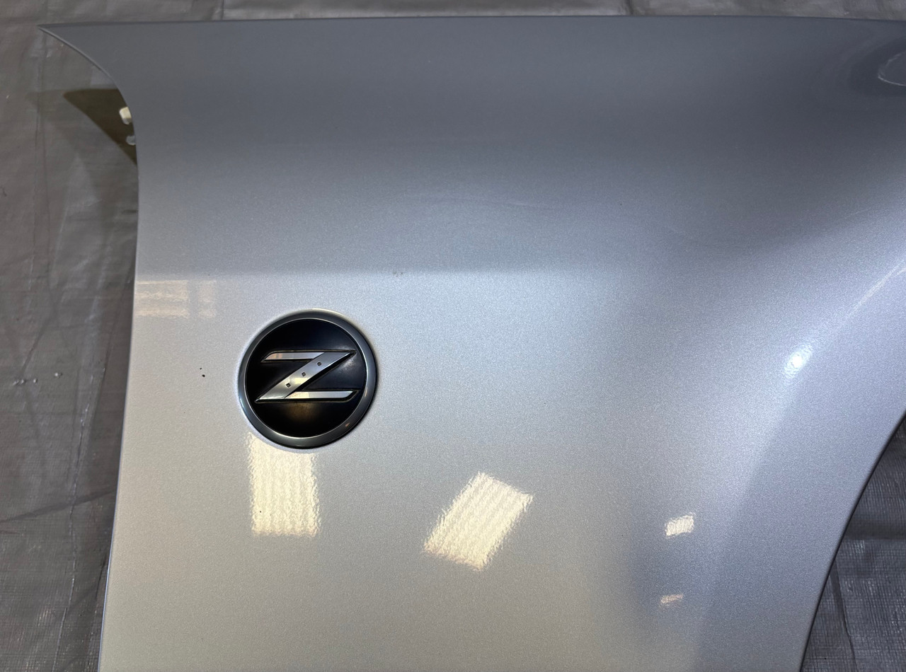 CAREERING / GUILTY PARTIES 07【SILVER】 2003-2008 Nissan 350Z Passenger Fender Panel / Silver Alloy