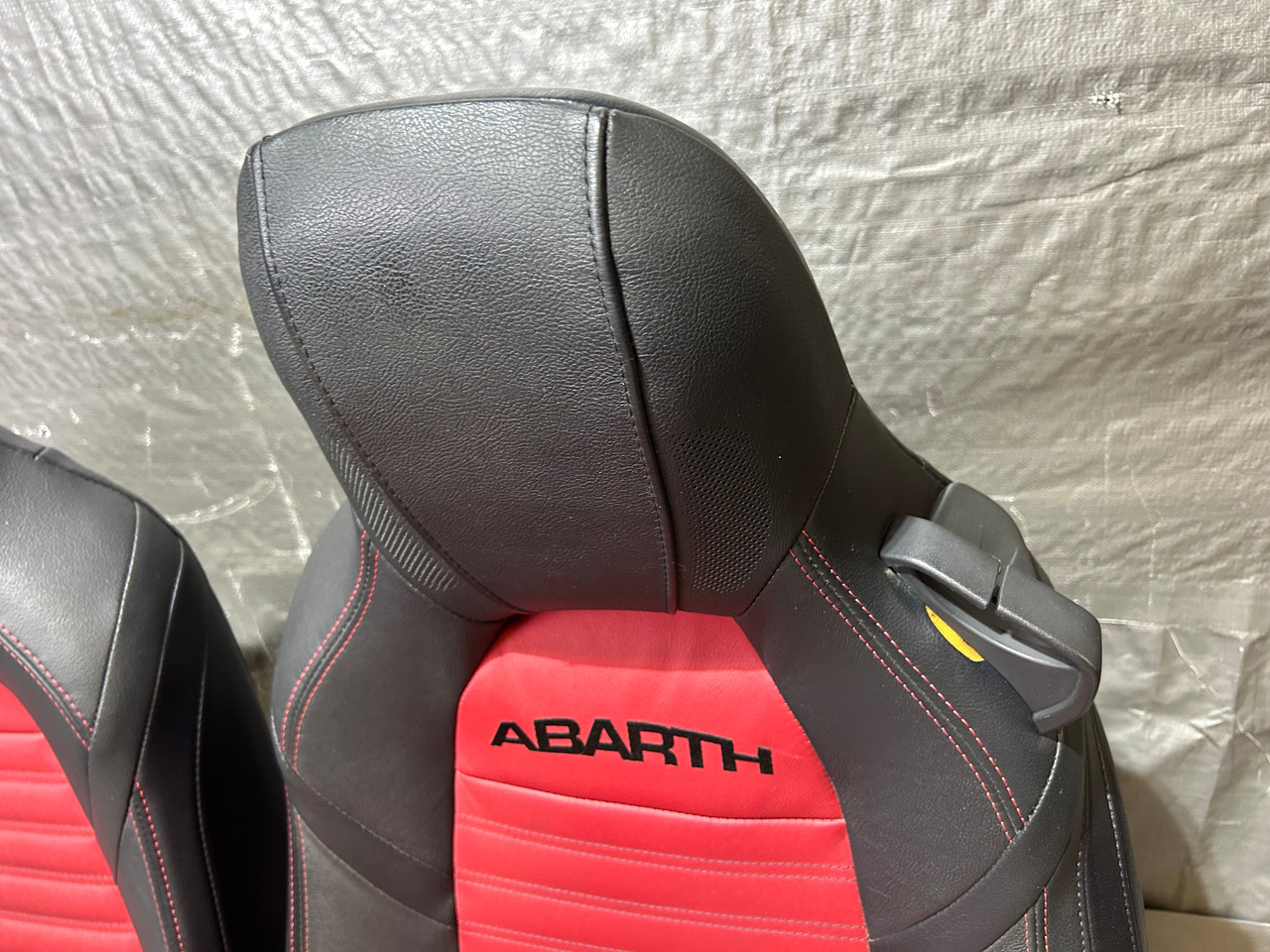 2017-2020 Fiat 124 Spider Abarth Black / Red Leather Seats / Pair