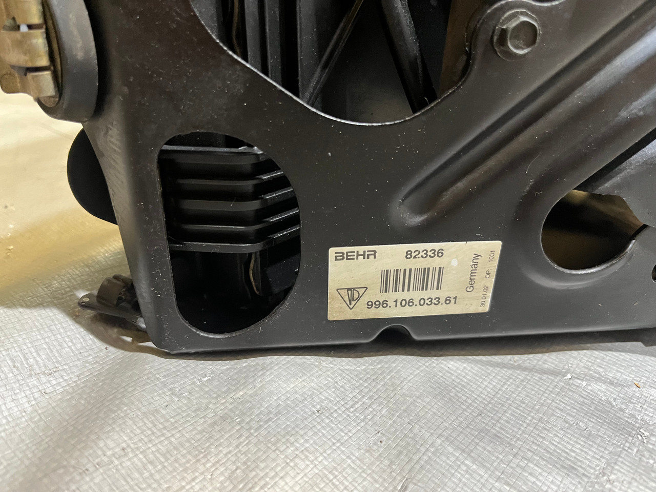 1997-2004 Porsche 986 Boxster Driver Side Radiator & Fan Assembly 1997-2004 Porsche 986 Boxster Driver Side Radiator & Fan Assembly