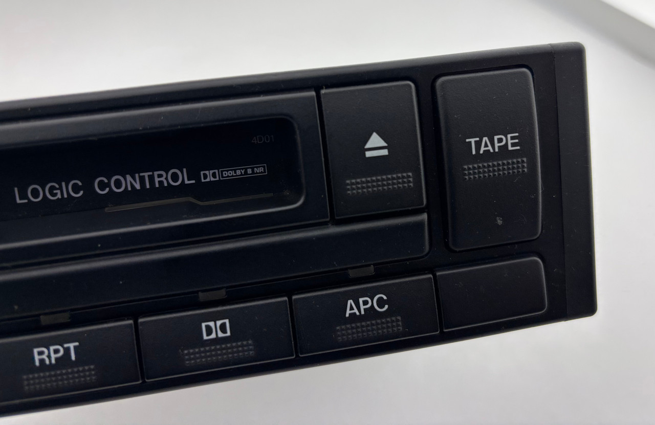 1999-2000 Mazda Miata Bose Radio Unit w/ Cassette / NB272