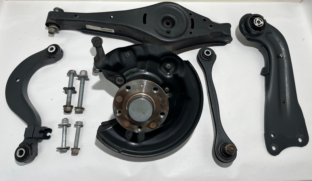 2012-2019 Volkswagen Beetle Passenger Rear Trailing Arm Assembly w