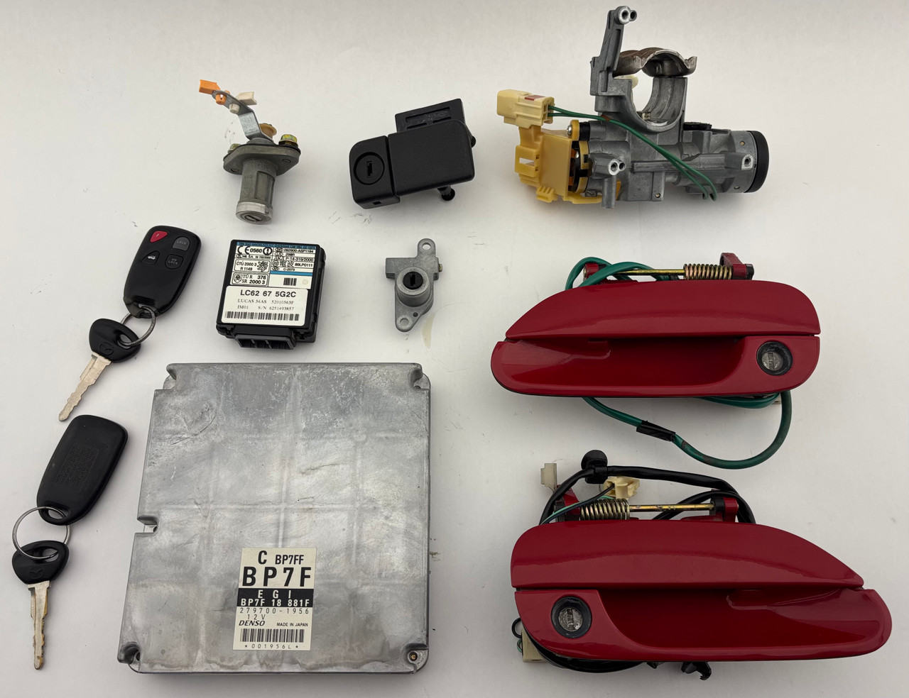2003 Mazda Miata ECU Computer / Immobilizer / Ignition w/ Key
