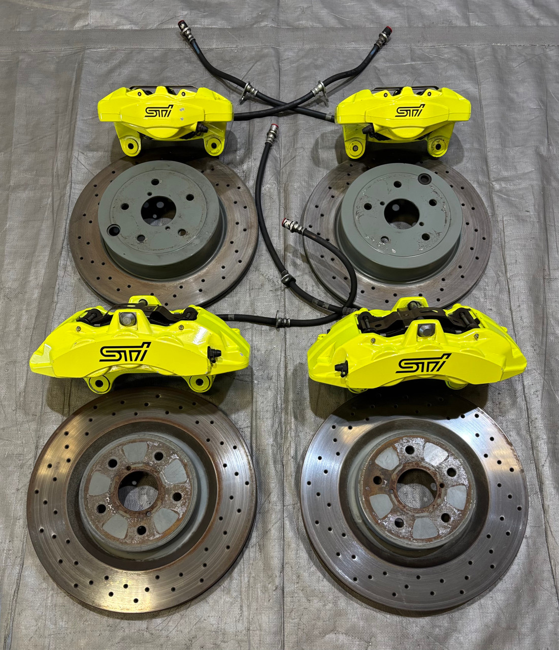 2018-2020 Subaru WRX STI 6 Piston Brembo Brake Calipers w/ Rotors