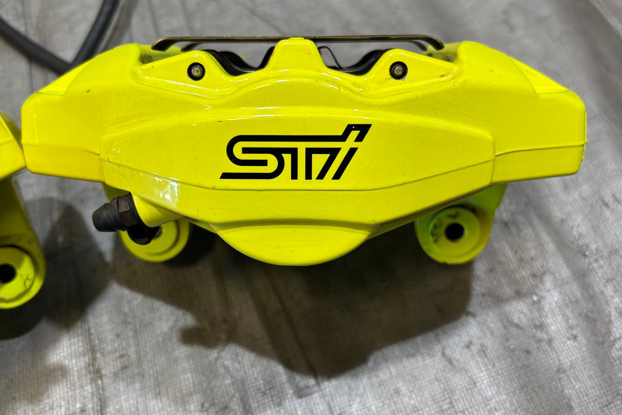 2018-2020 Subaru WRX STI 6 Piston Brembo Brake Calipers w/ Rotors