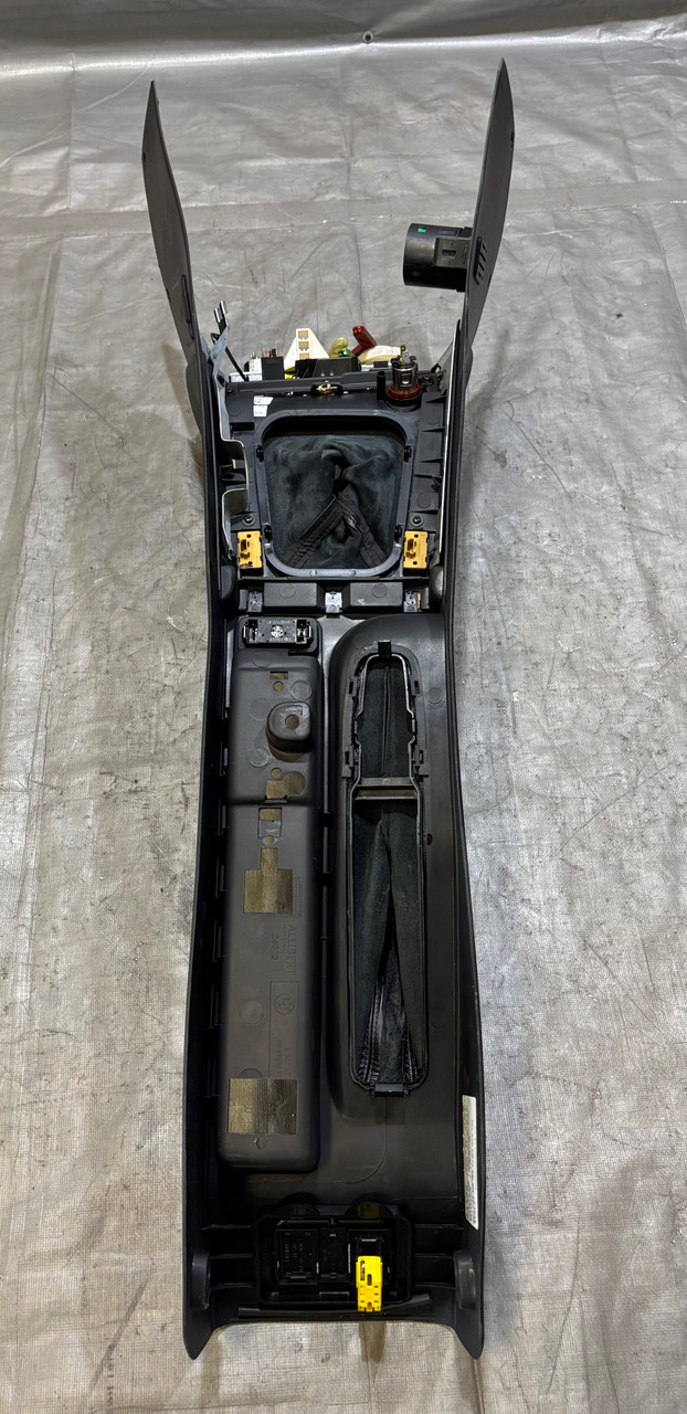 2000-2002 BMW Z3 Roadster Center Console Assembly / Black / Fine