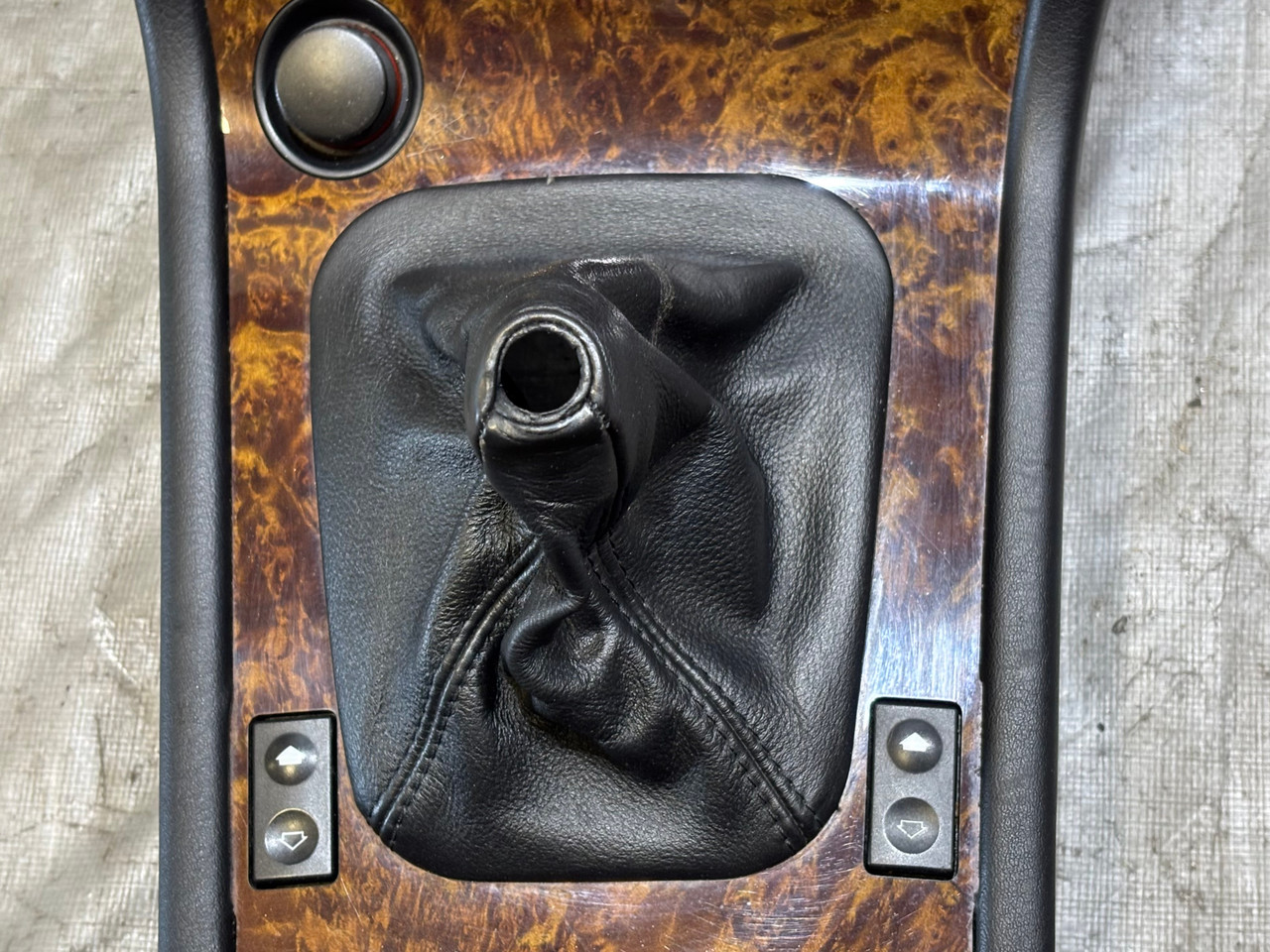 2000-2002 BMW Z3 Roadster Center Console Assembly / Black / Fine