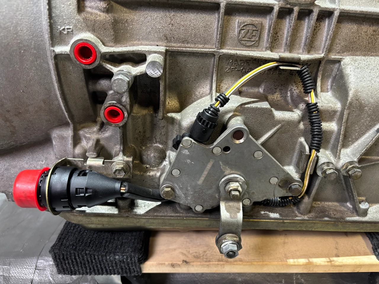 2003-2005 E85 E86 BMW Z4 3.0i ZF Automatic Transmission / A5S325Z