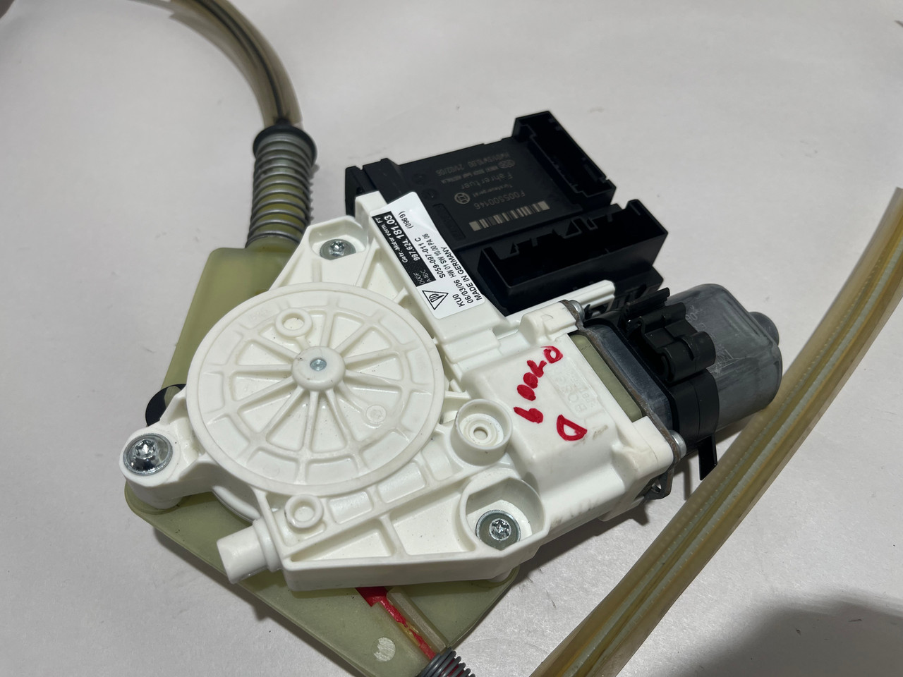 2006-2012 Porsche 997 911 Carrera Driver Window Regulator w/ Motor