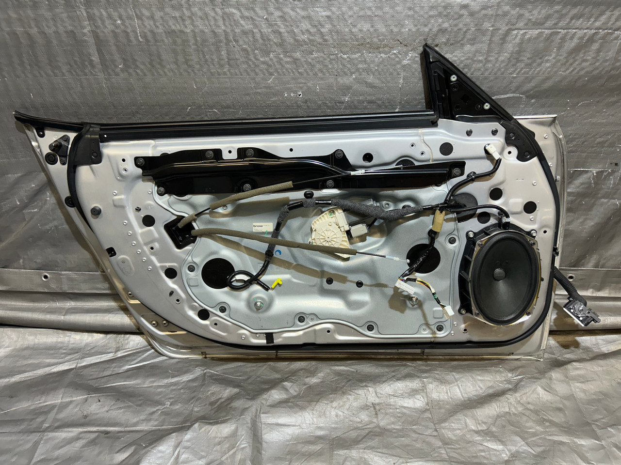 2009-2020 Nissan 370Z Convertible Driver Door Assembly / Brilliant